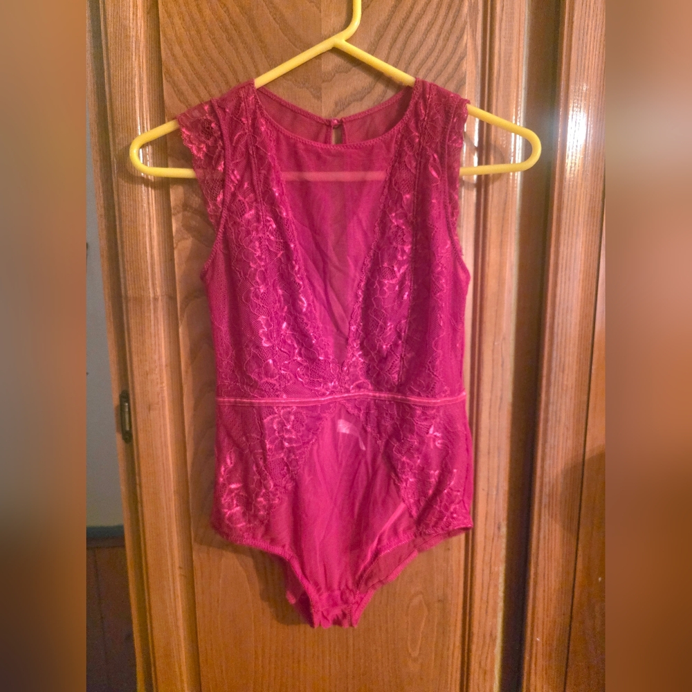 ​Marilyn Monroe Lace & Mesh Bodysuit - Red - Size Medium